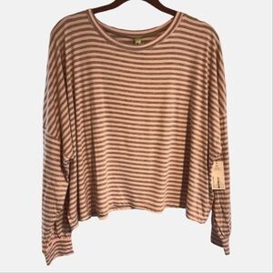 NWT Honeydew intimates top